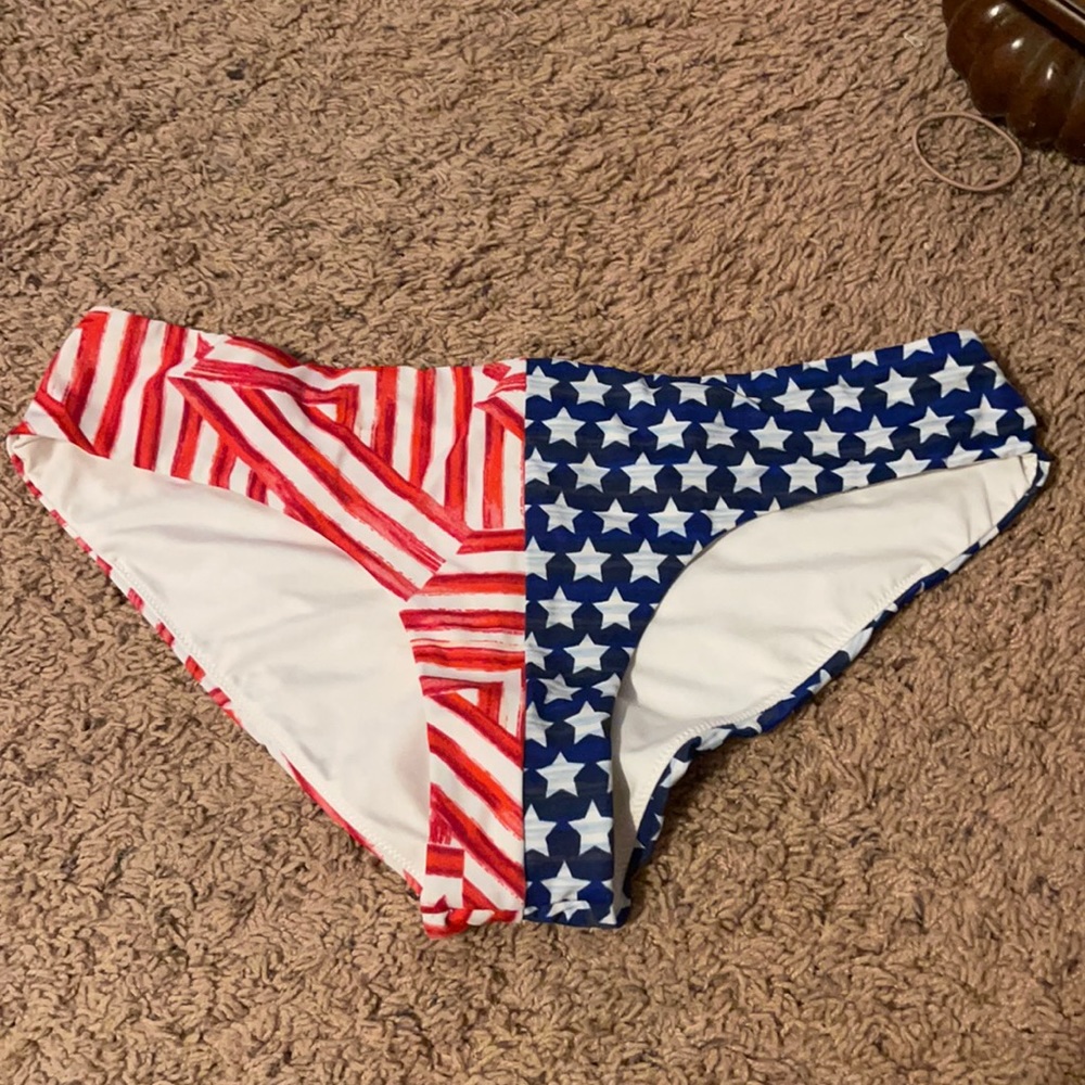 Victoria secret bikini bottom. Size medium.